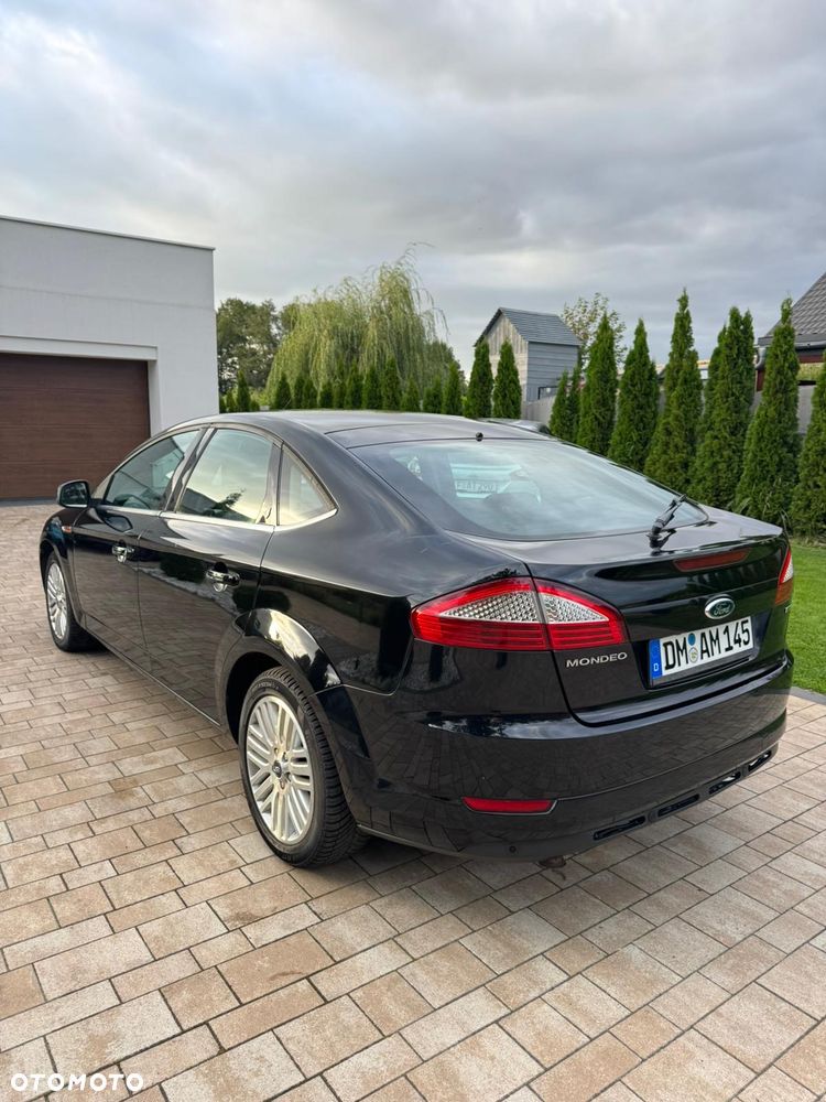 Ford Mondeo 2.0 TDCi Black Magic - 16