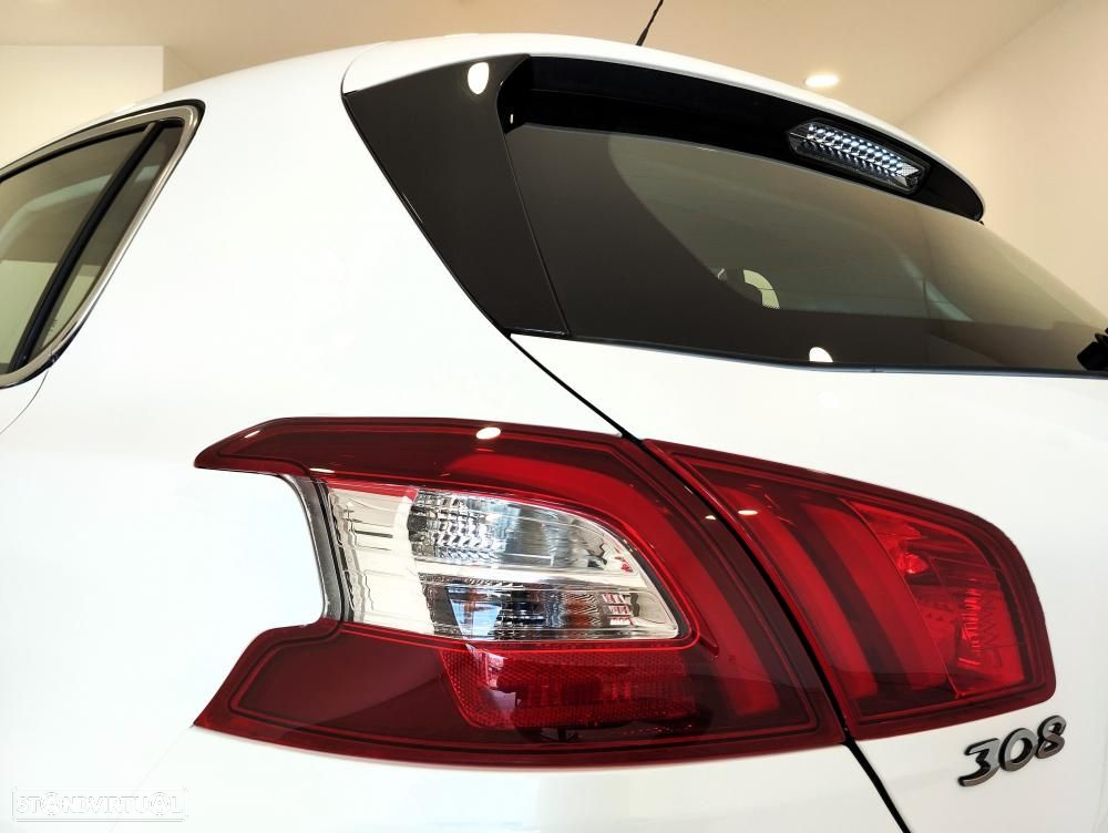 Peugeot 308 1.2 PureTech Allure - 14