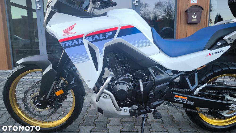 Honda Transalp - 13