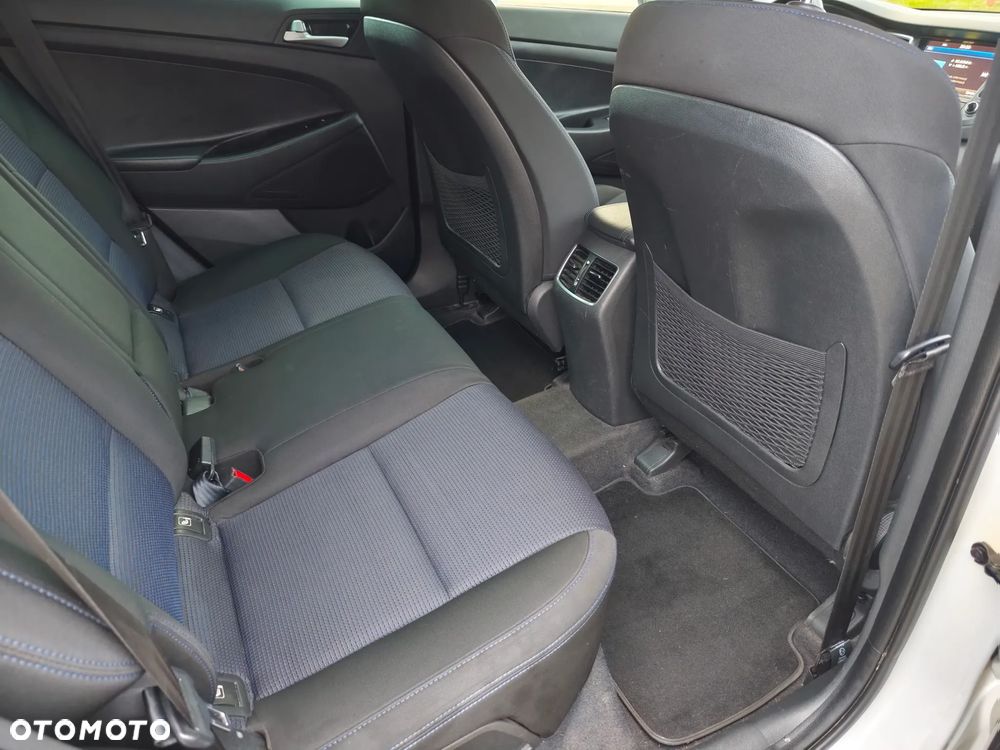 Hyundai Tucson blue 1.7 CRDi 2WD Passion Plus - 12