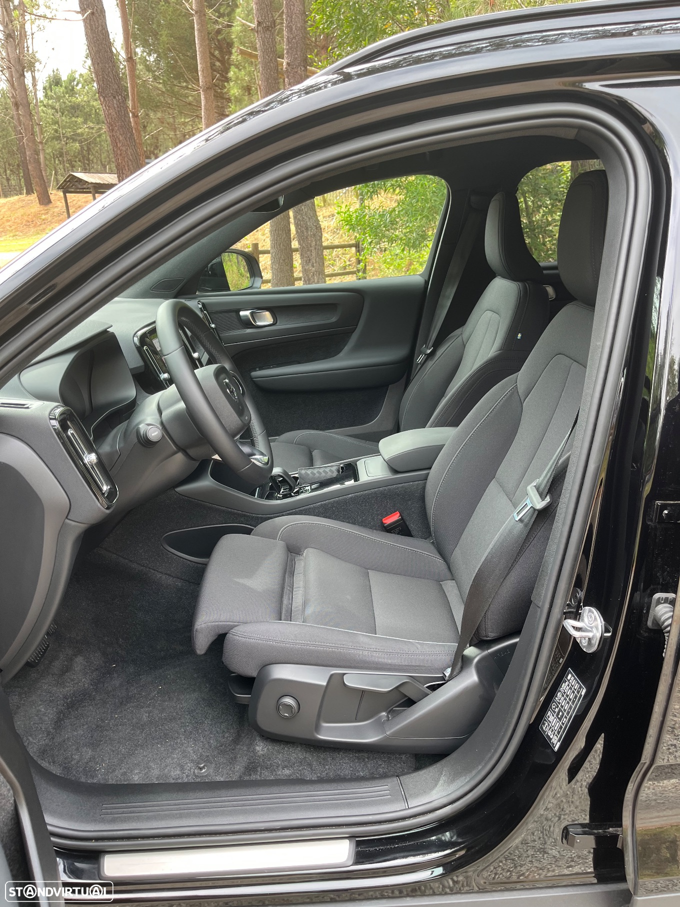 Volvo XC 40 Recharge 69 kWh Single Motor Core - 52
