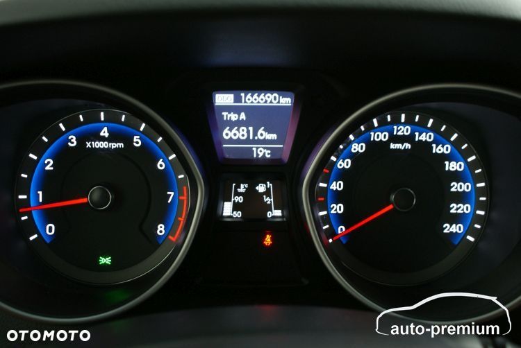 Hyundai i30 1.6 Premium - 12