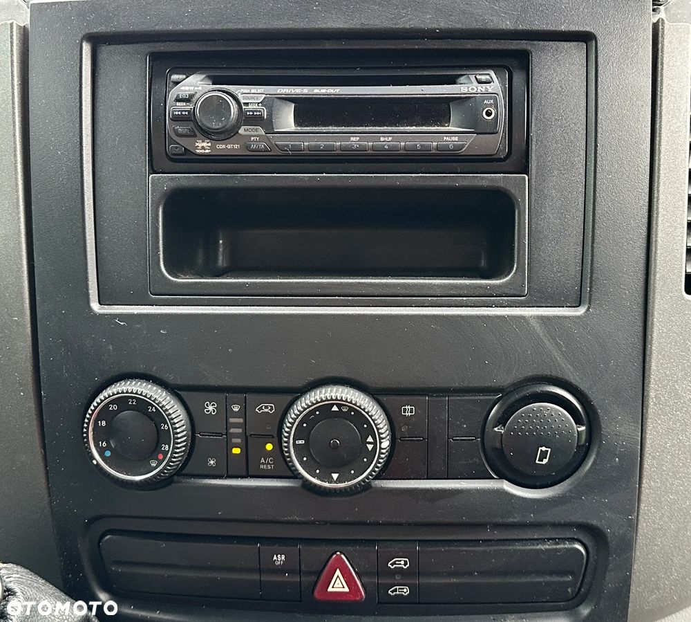 Volkswagen CRAFTER - 15