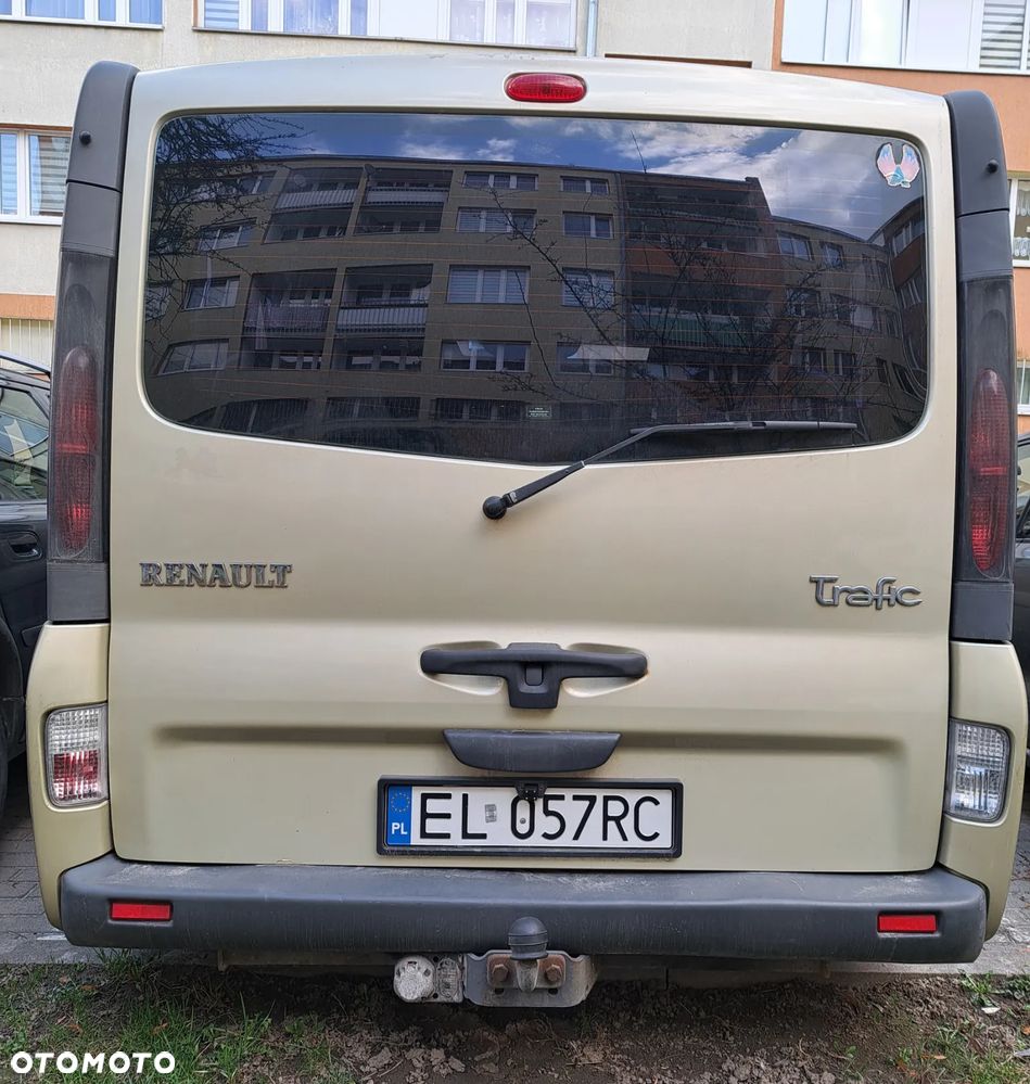 Renault Trafic Passenger - 12