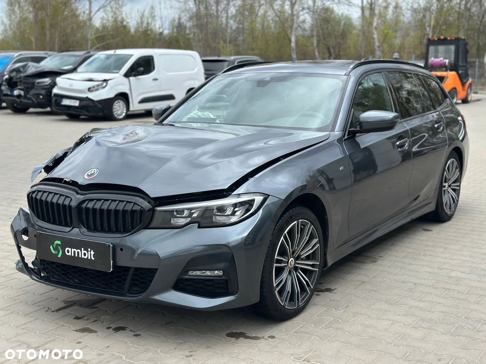 BMW Seria 3 318i - 3