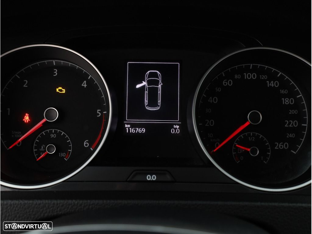 VW Golf Variant 1.6 TDi Confortline - 23