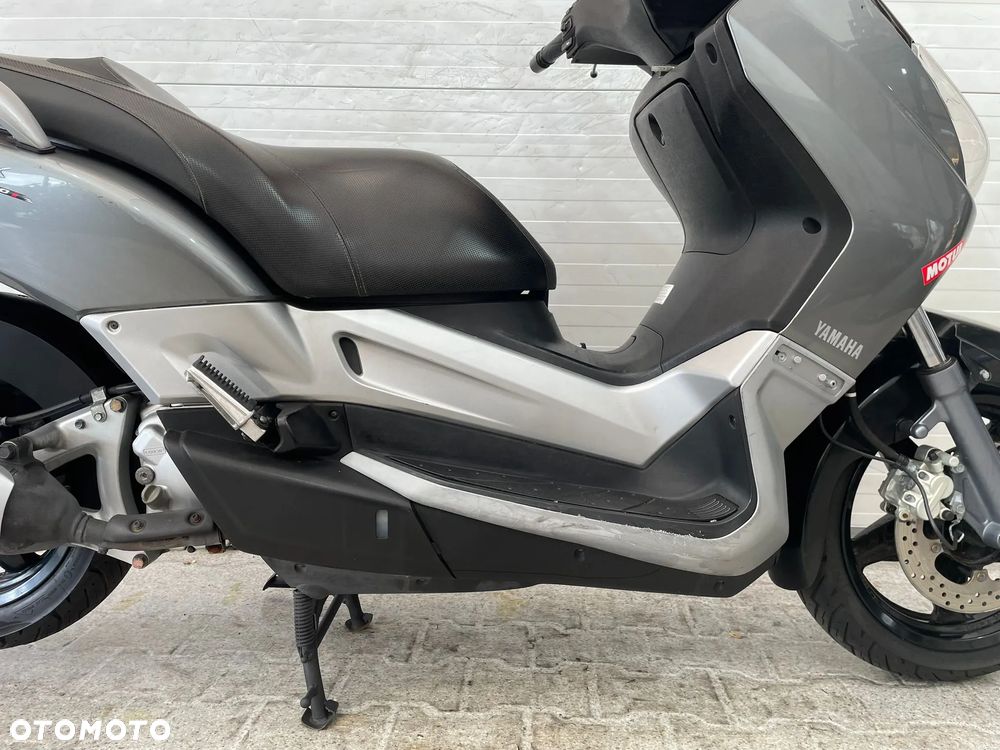 Yamaha X-max - 26