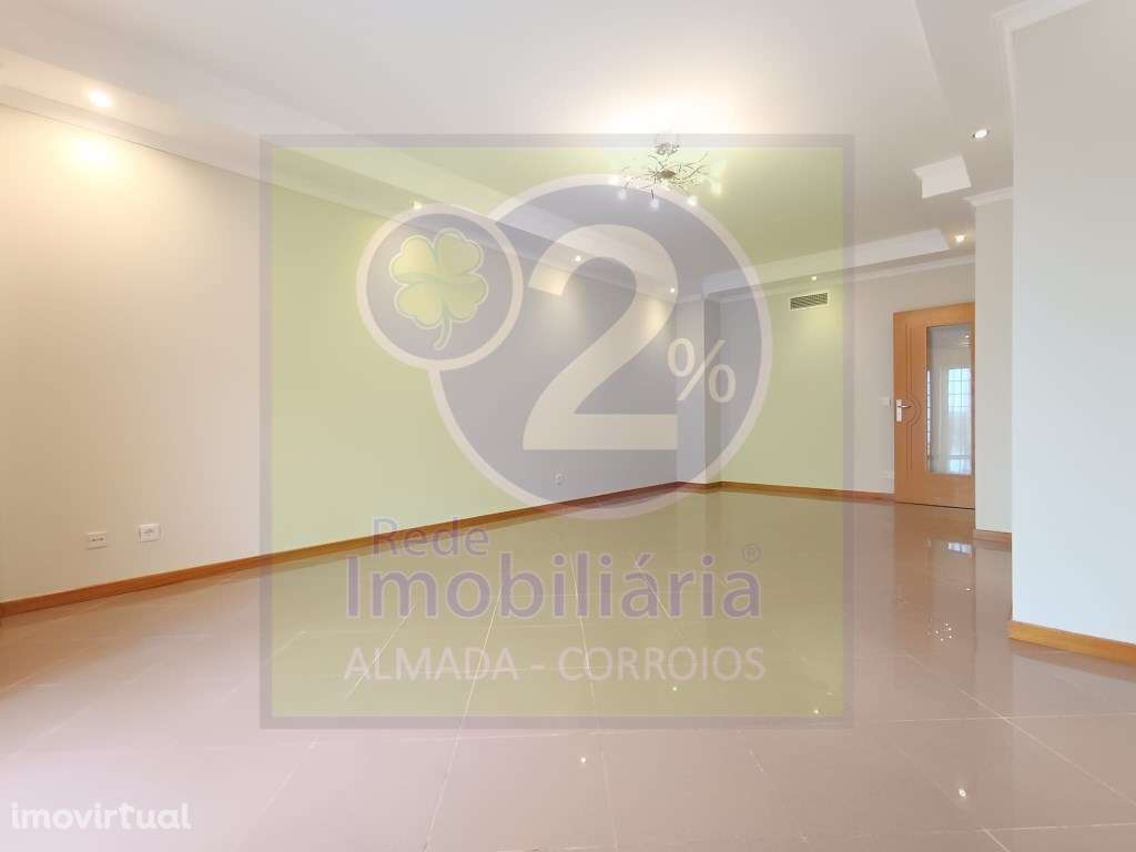 T2, arrecadação e parqueamento - Grande imagem: 5/16