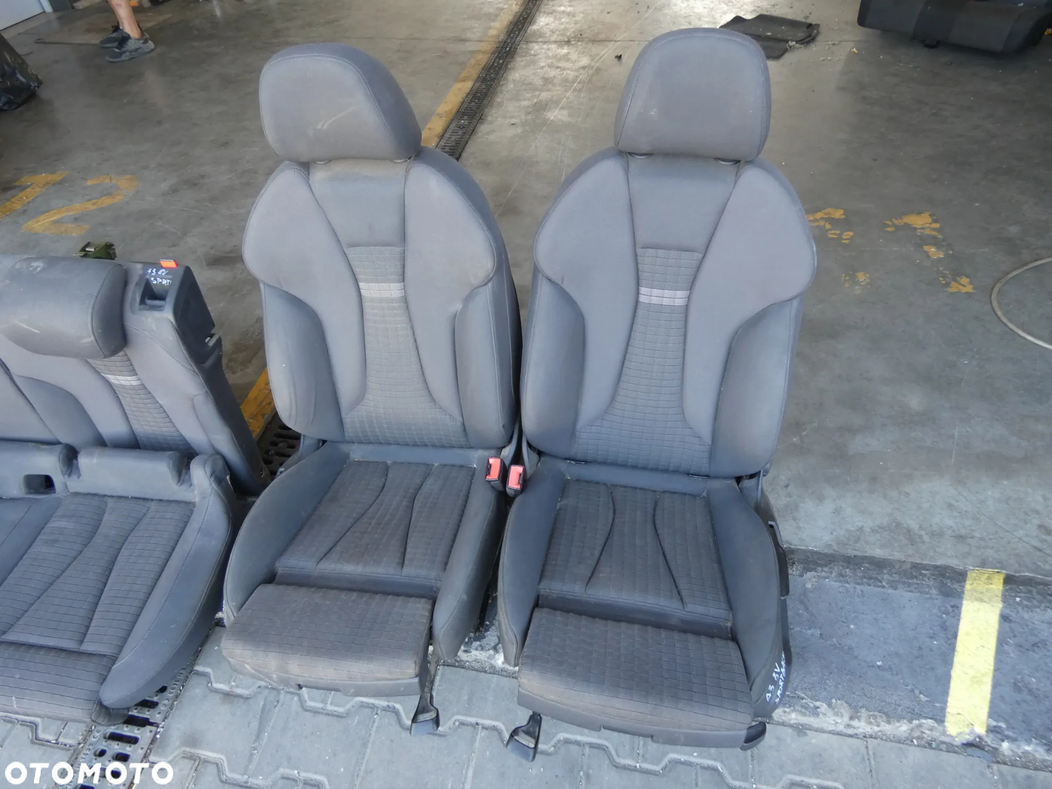 AUDI A3 8V FOTELE KANAPA PRZÓD TYŁ KOMPLET MATERIAŁ GORLICE - 2