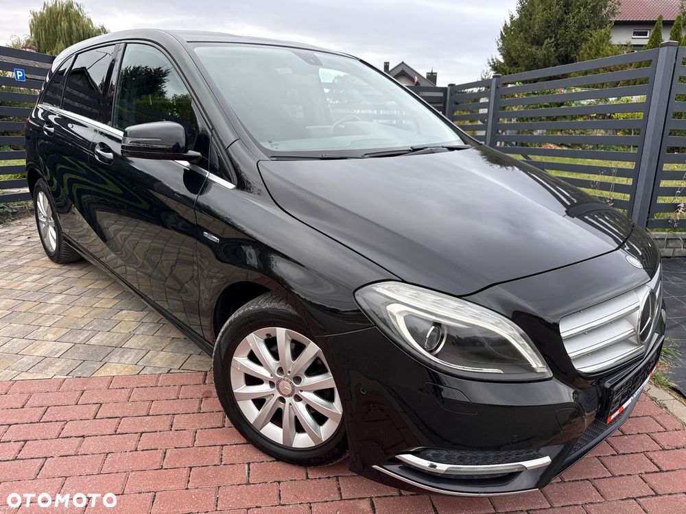 Mercedes-Benz Klasa B 180 7G-DCT UrbanStyle Edition - 2