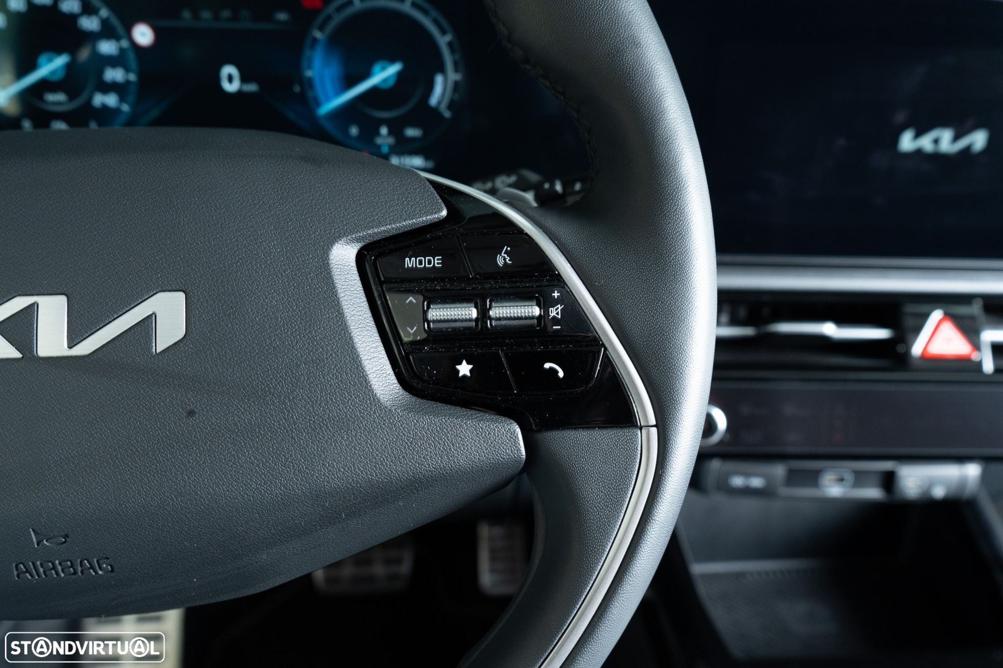 Kia Niro EV 64kWh Tech - 23