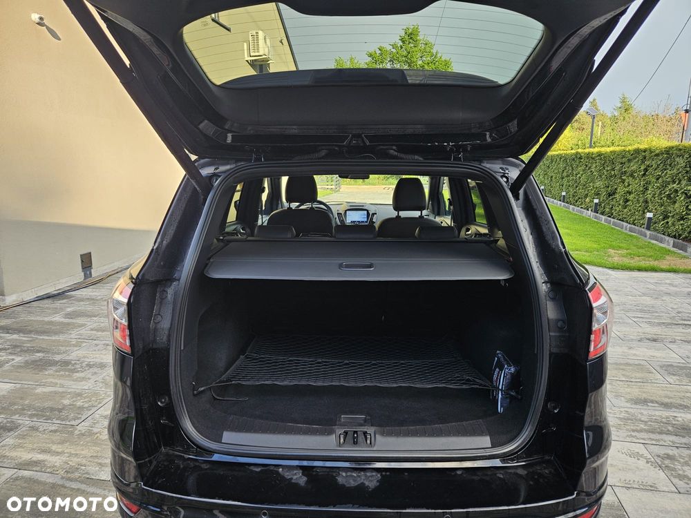 Ford Kuga 2.0 TDCi 4x4 ST-Line - 8