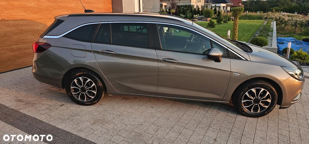 Opel Astra 1.4 Turbo Start/Stop Sports Tourer Dynamic - 24