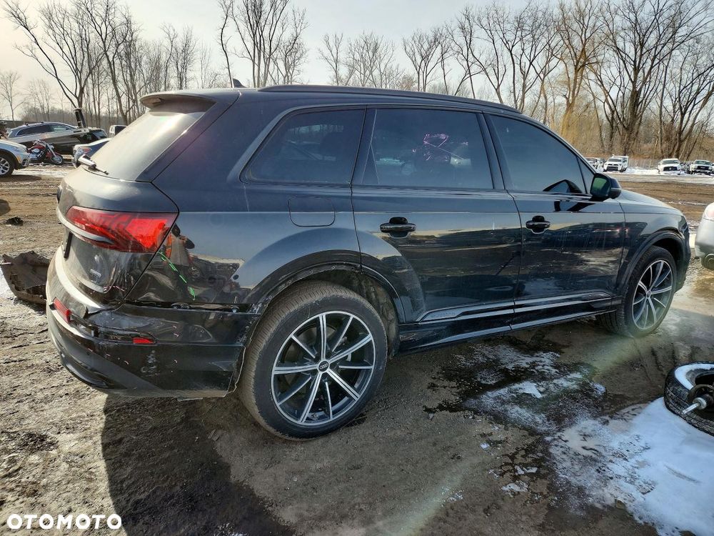 Audi Q7 55 TFSI quattro tiptronic - 3