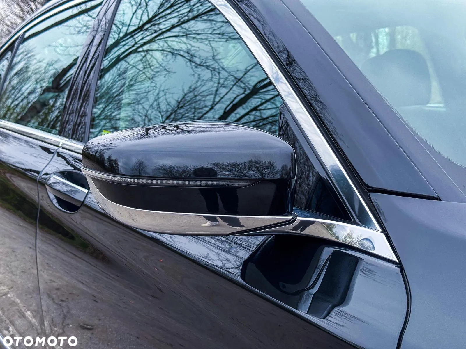 BMW Seria 7 740Li - 11