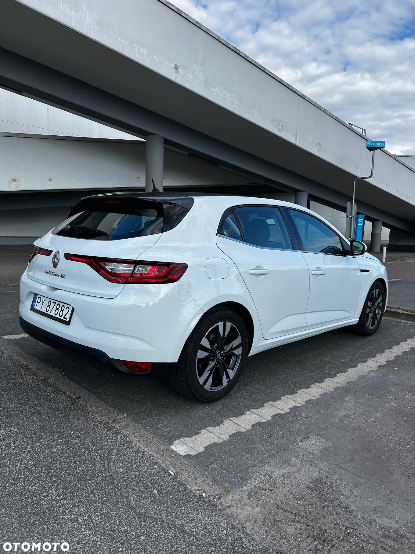 Renault Megane 1.5 dCi Intens EDC - 4