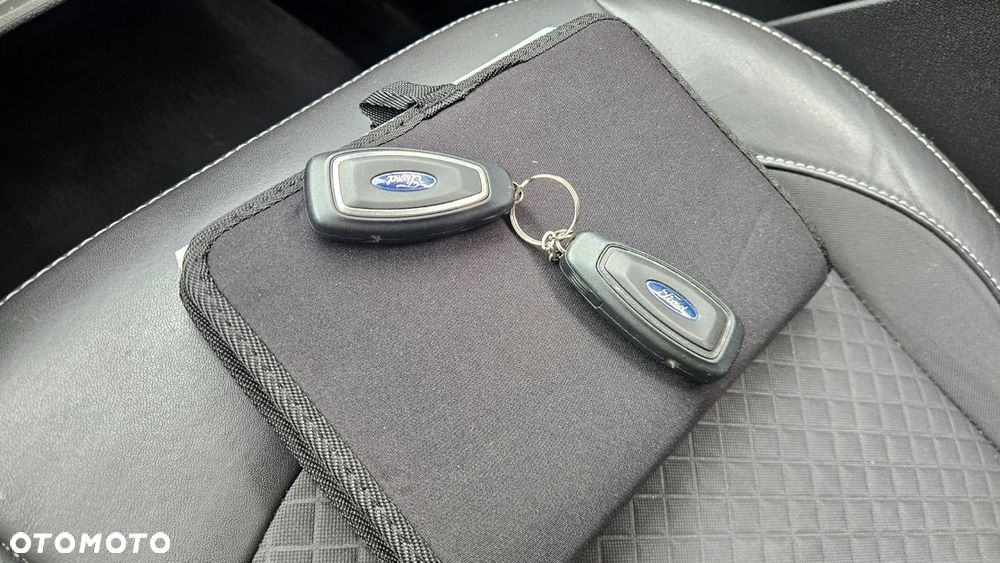 Ford EcoSport 1.0 EcoBoost TITANIUM - 27