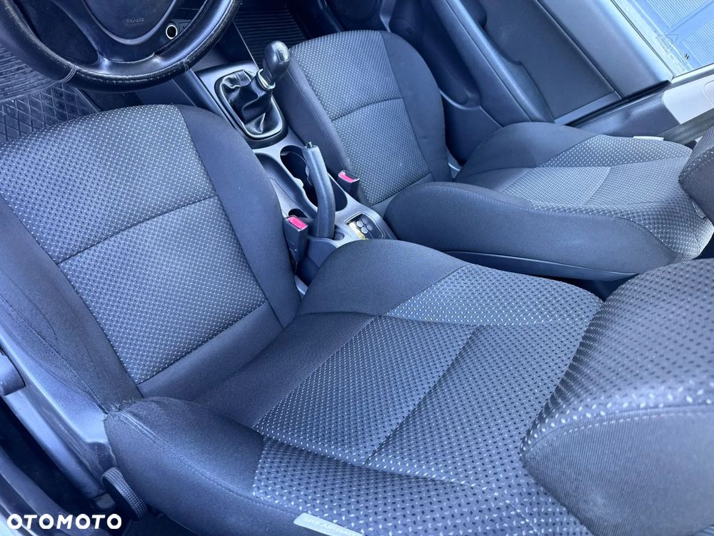 Hyundai i30 1.6 CRDi Base EU5 - 10