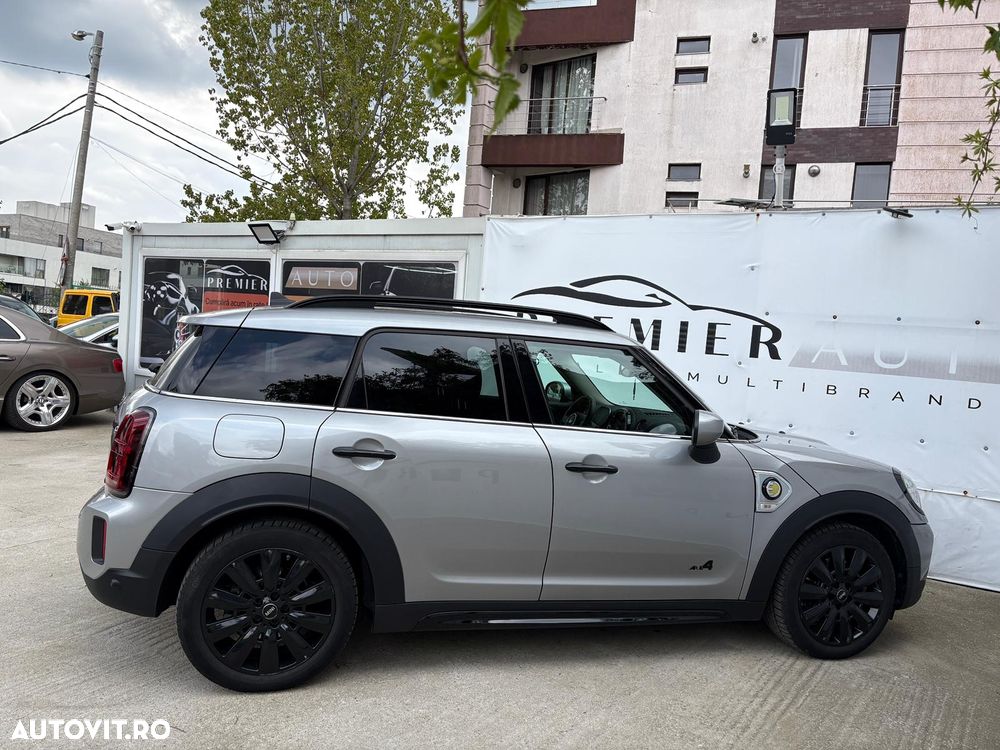 Mini Countryman Cooper SE ALL4 AT - 23