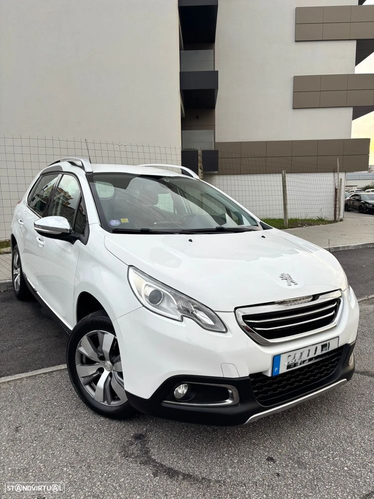 Peugeot 2008 1.2 PureTech Allure - 1
