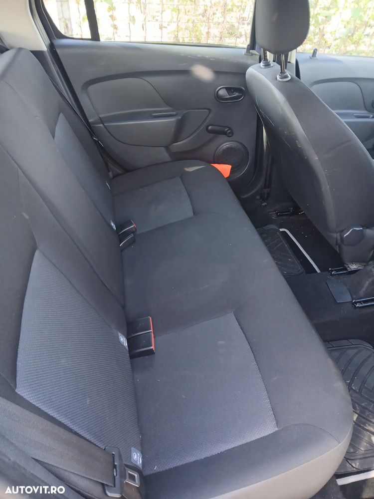 Dacia Logan MCV 1.2 Acces - 6