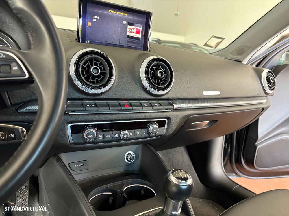 Audi A3 Limousine 1.6 TDI Sport - 13