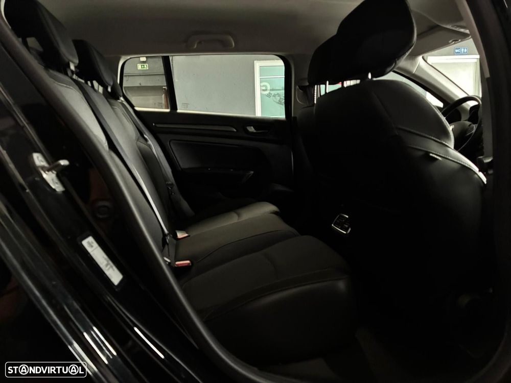 Renault Mégane Sport Tourer 1.5 Blue dCi Equilibre EDC - 32