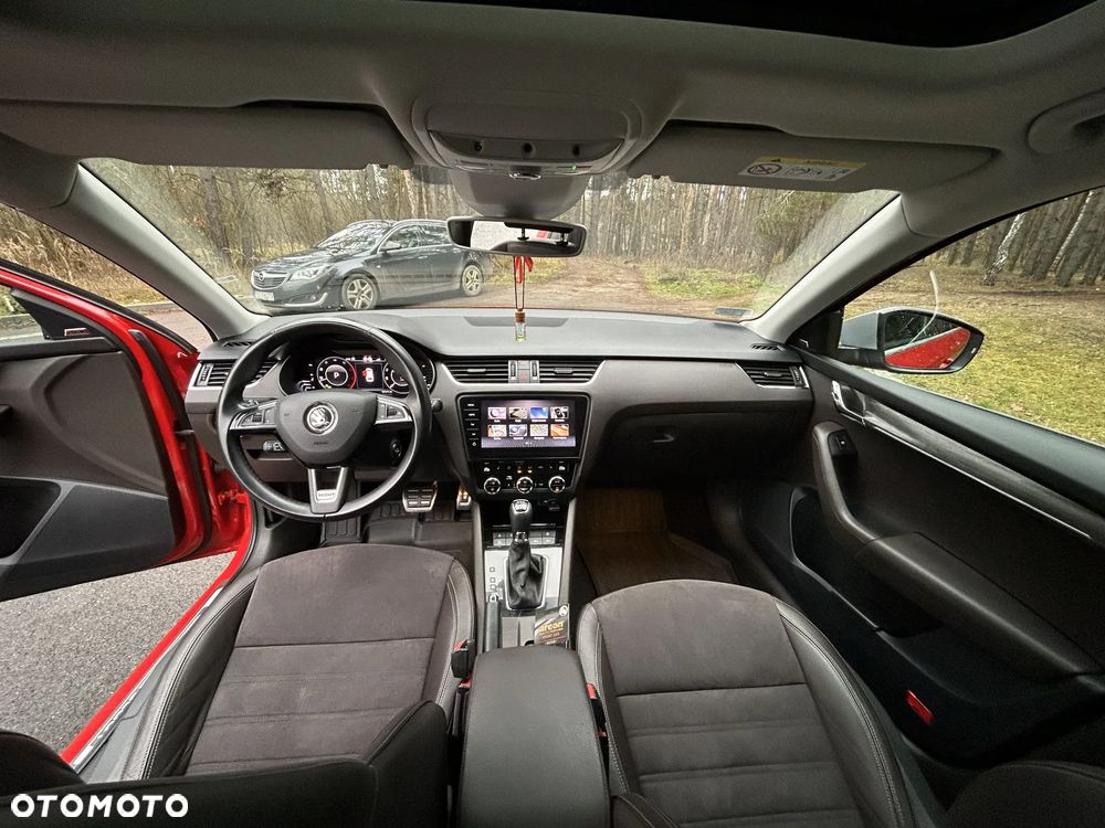 Skoda Octavia Scout 2.0 TDI 4x4 DSG - 9