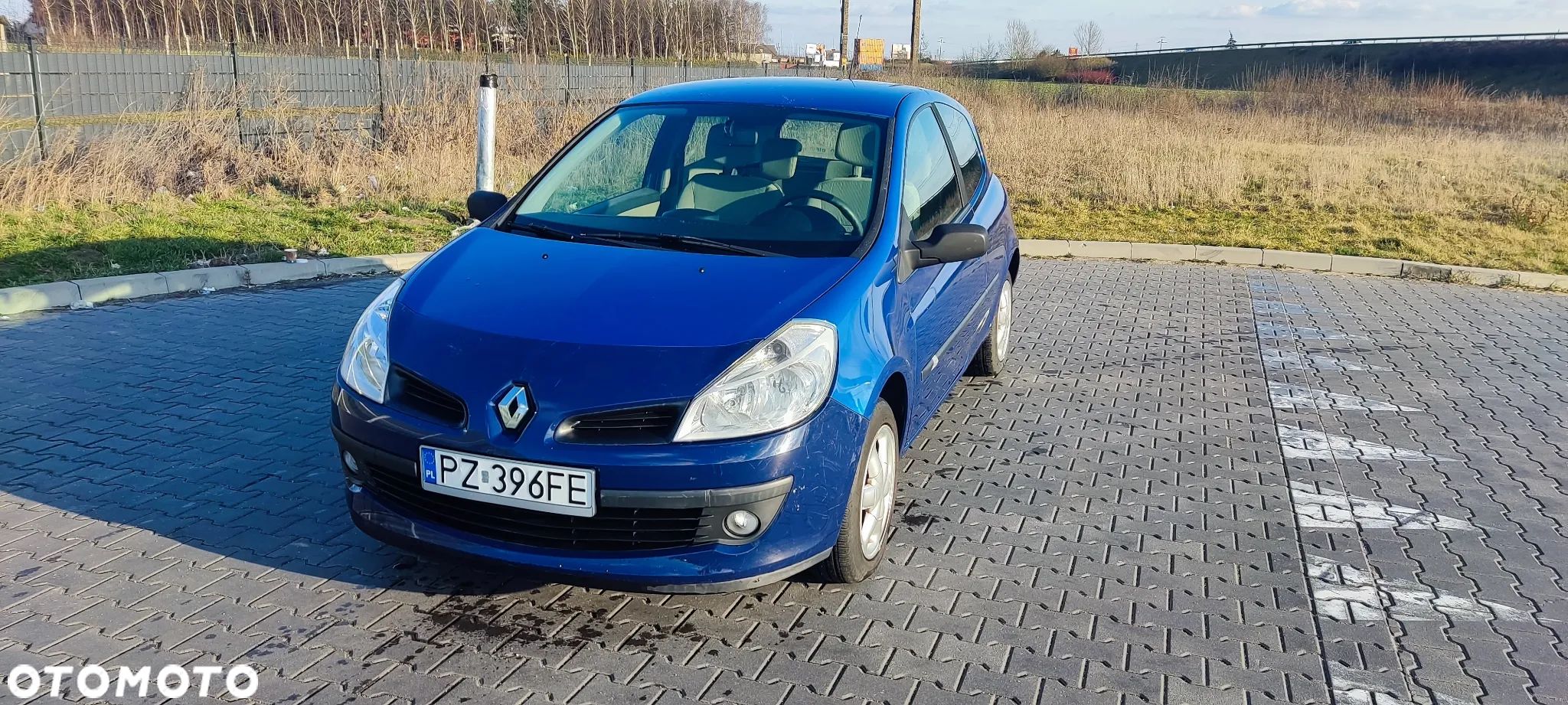 Renault Clio - 1