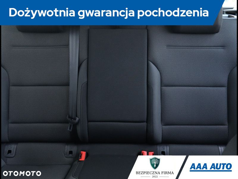 Volkswagen Golf - 11
