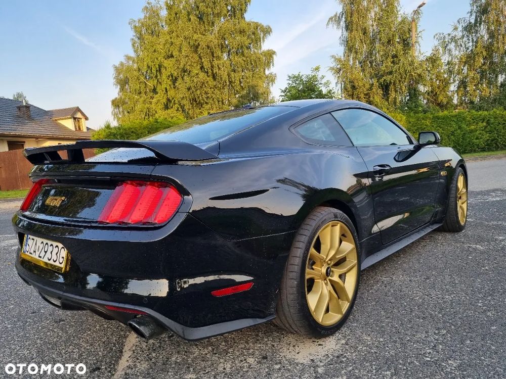 Ford Mustang - 2