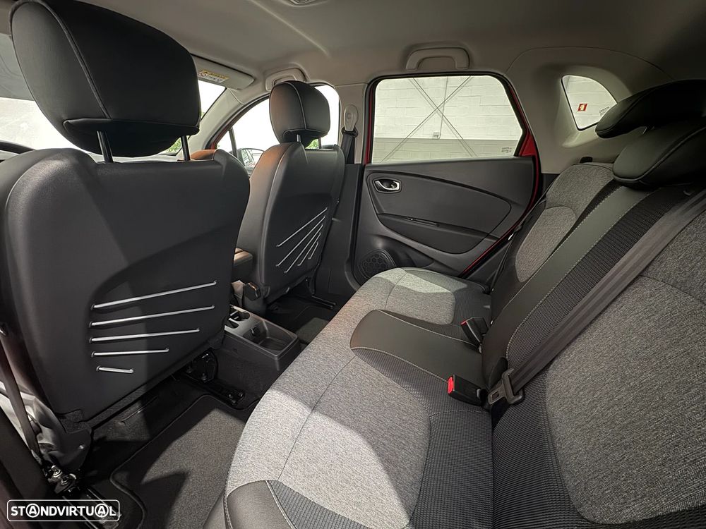 Renault Captur 0.9 TCE Exclusive - 30
