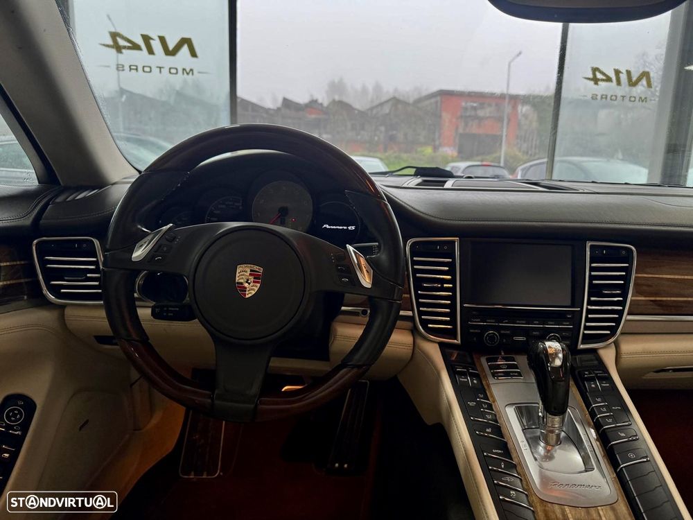 Porsche Panamera 4 S PDK - 18