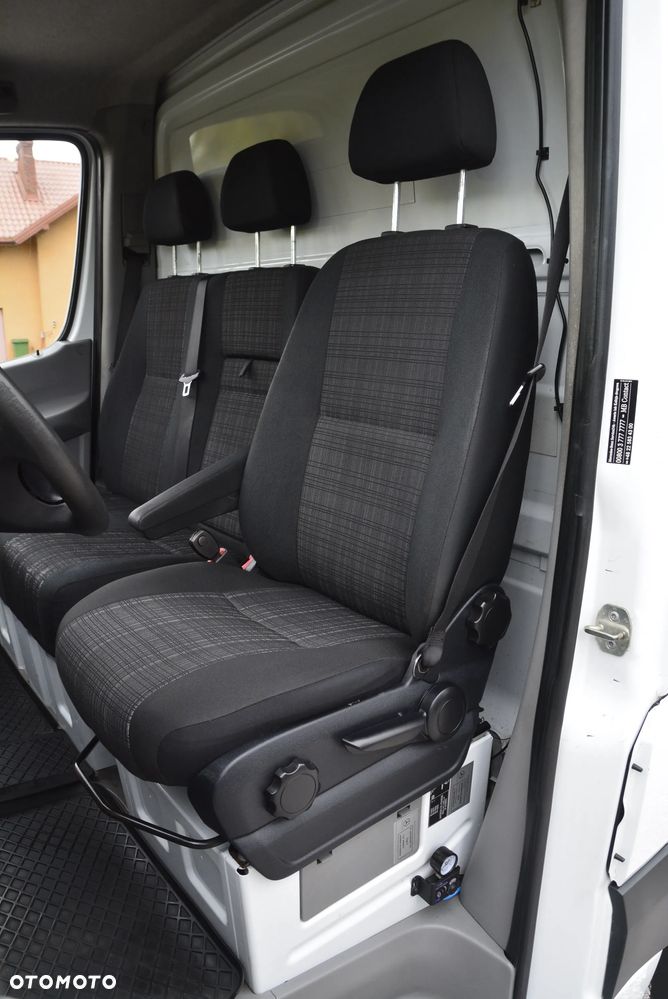 Mercedes-Benz Sprinter - 31