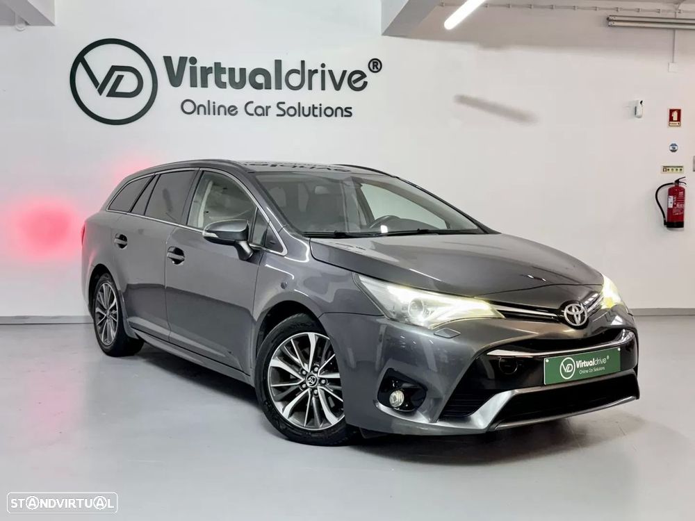Toyota Avensis Touring Sports 2.0 D-4D Luxury+GPS - 3