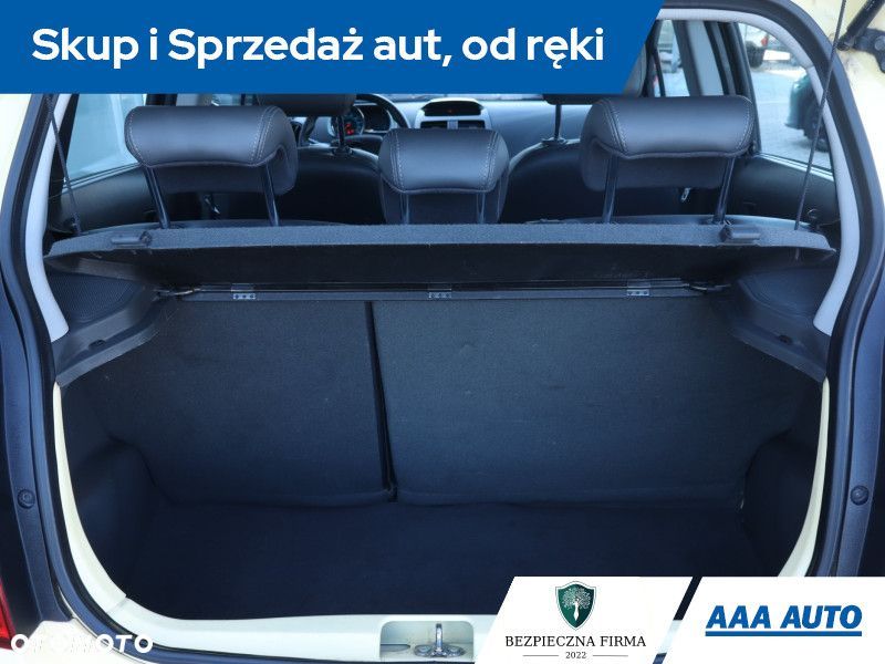 Chevrolet Spark - 15