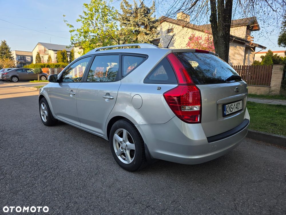 Kia Ceed 1.6 CRDi 90 Vision - 1