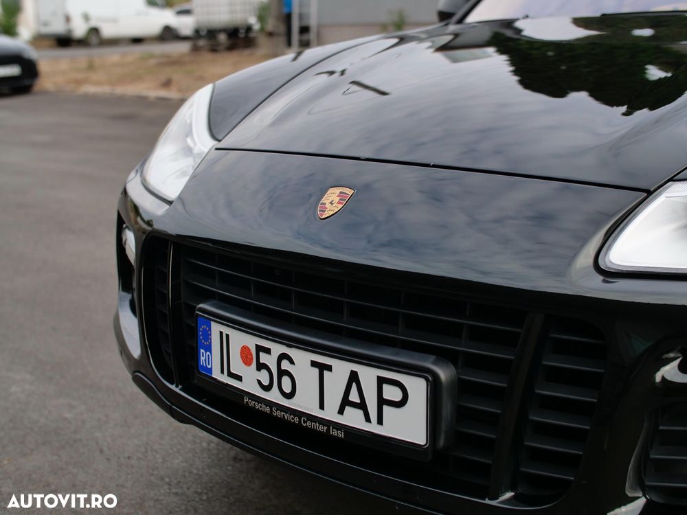 Porsche Cayenne - 22