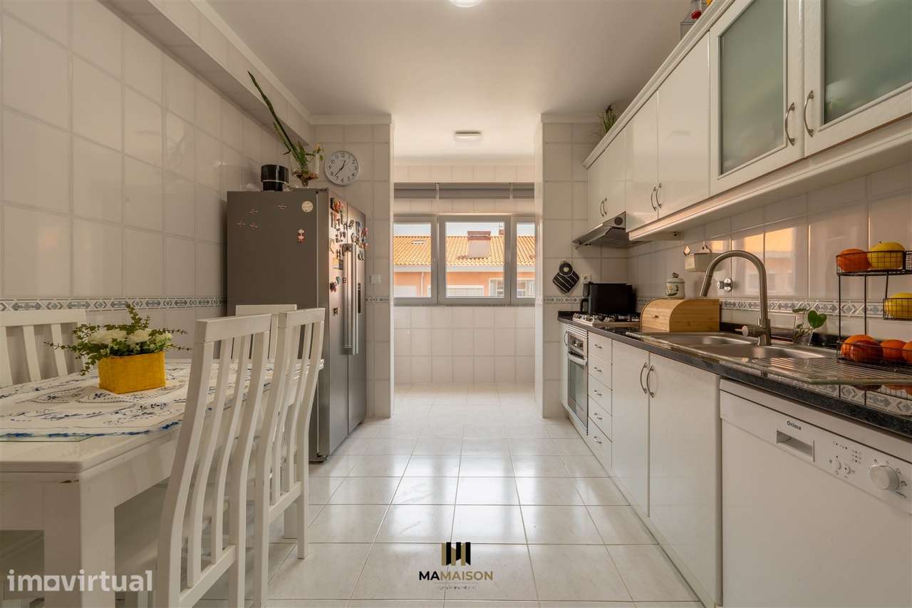 T3 LAMEGO | 2 GARAGENS BOX | 2º PISO - Grande imagem: 4/44