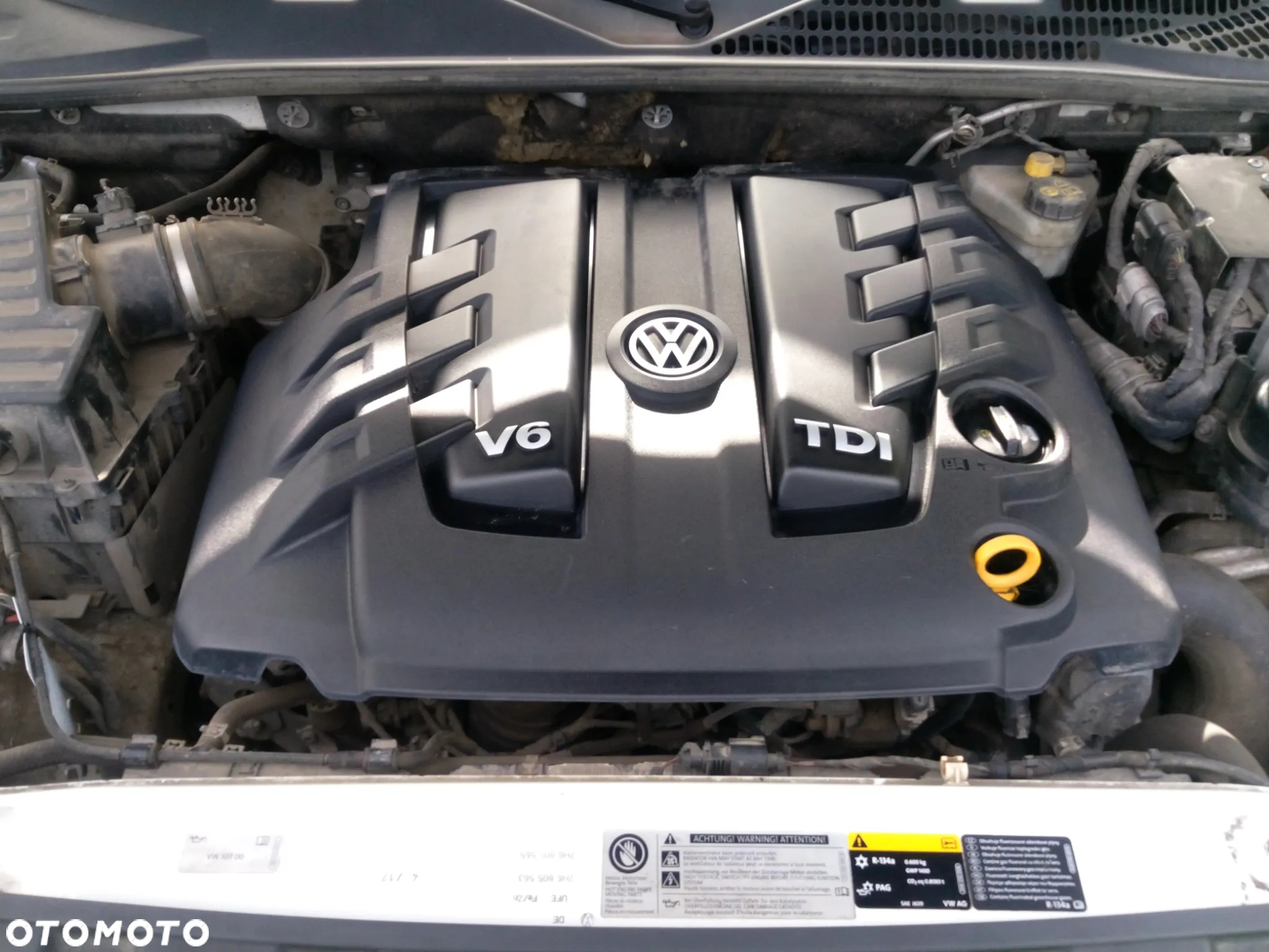 Volkswagen Amarok 3.0 V6 TDI 4Mot Highline - 9