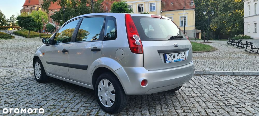 Ford Fiesta 1.4 Style - 18