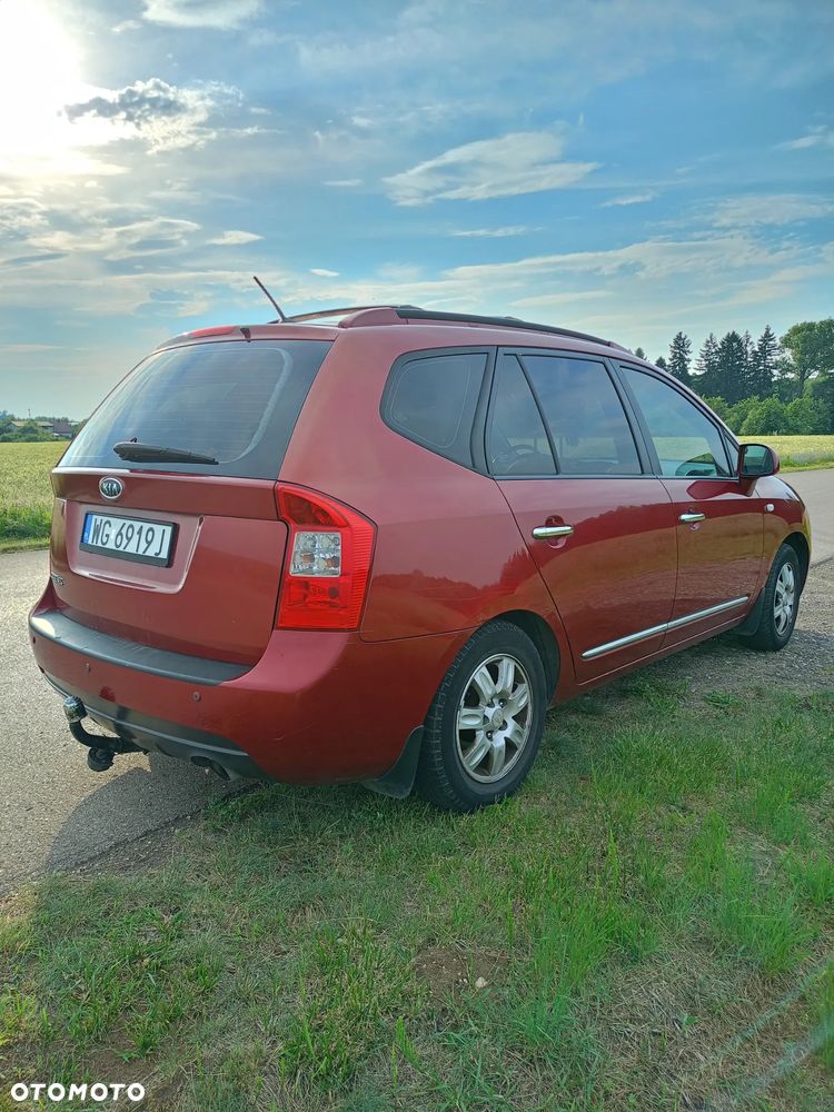 Kia Carens 2.0 EX - 4