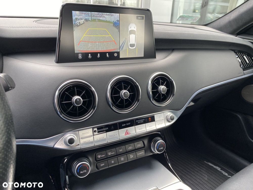 Kia Stinger - 29