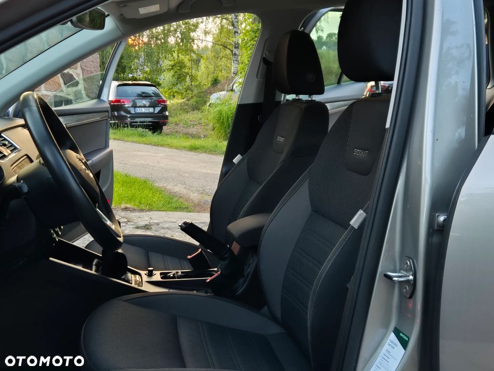 Skoda Octavia 2.0 TDI 4x4 Scout - 23
