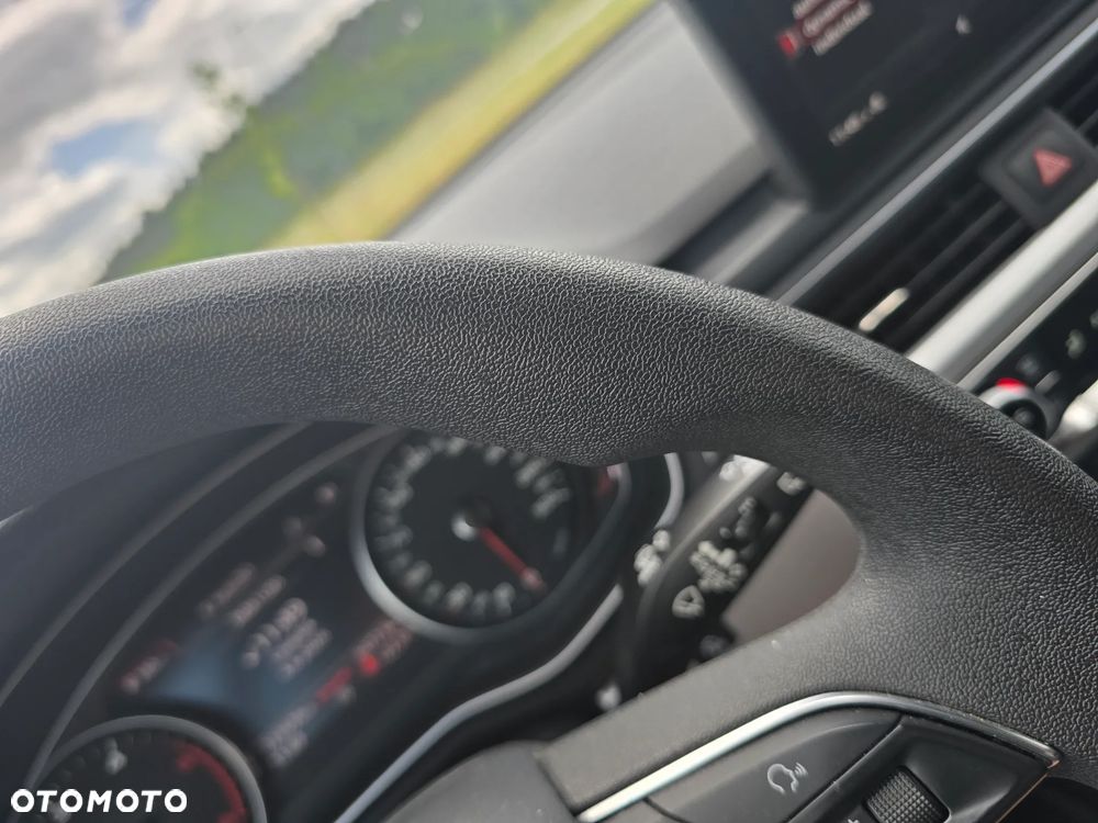 Audi A4 Avant - 11