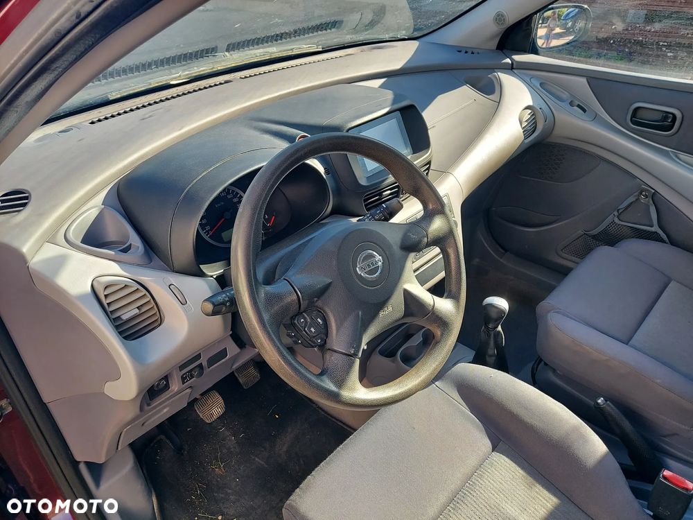 Nissan Almera Tino tekna - 6