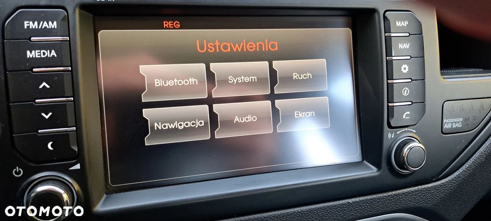 Kia Rio - 22