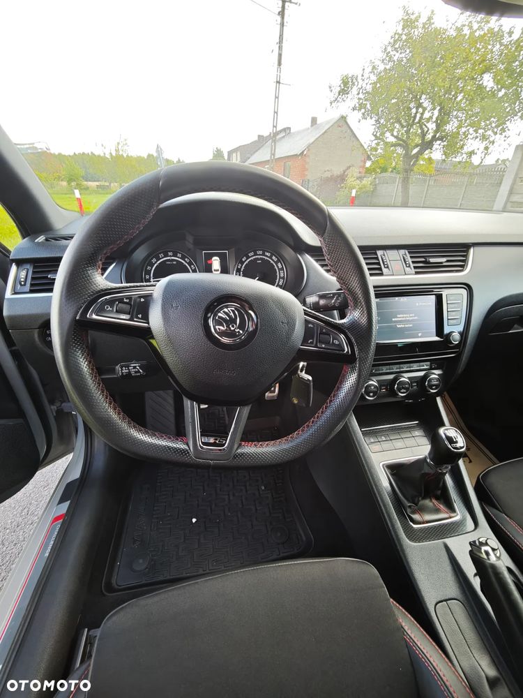 Skoda Octavia 2.0 TDI RS - 15