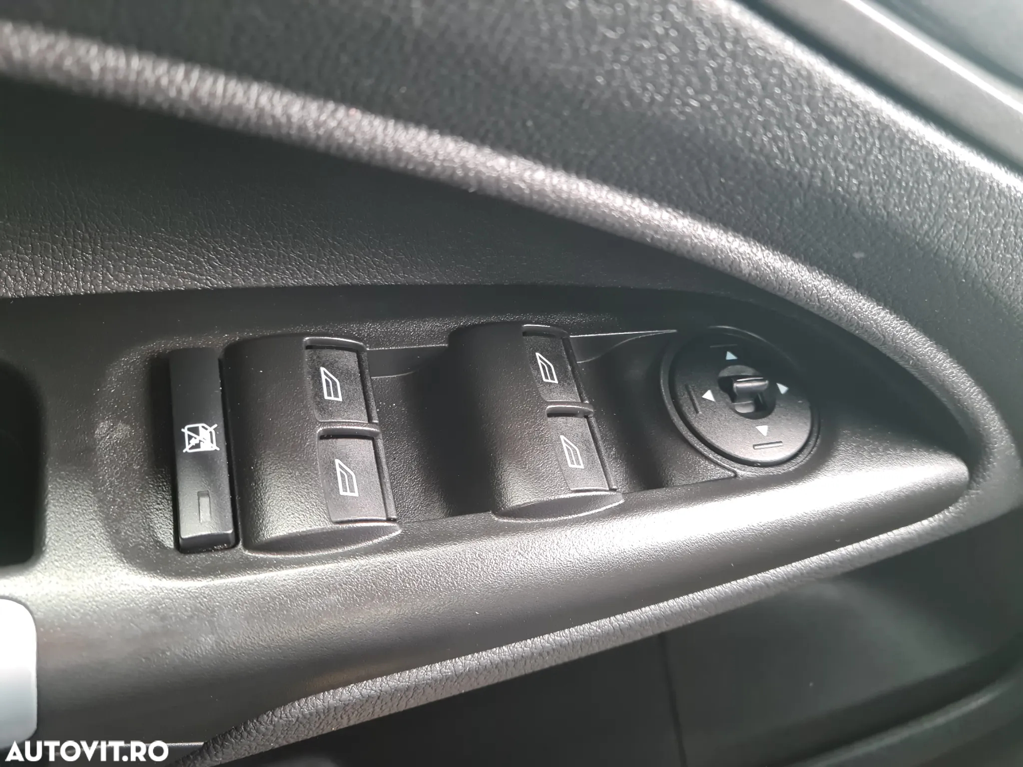 Ford Tourneo Connect 1.5 TDCi LWB (L2) Titanium - 20