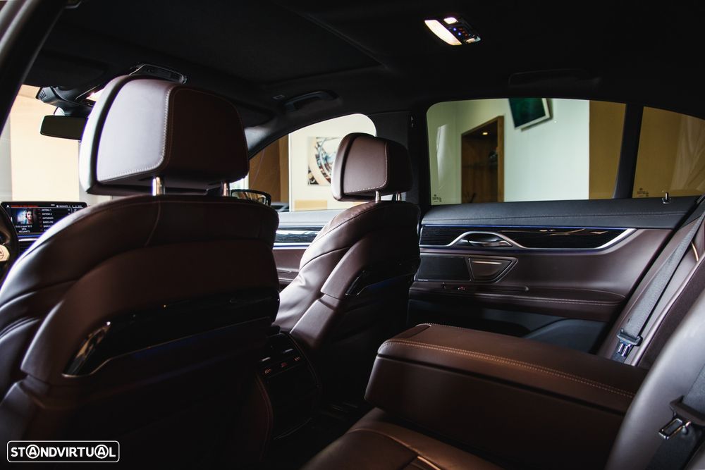 BMW 740 d xDrive Pack M Auto - 7